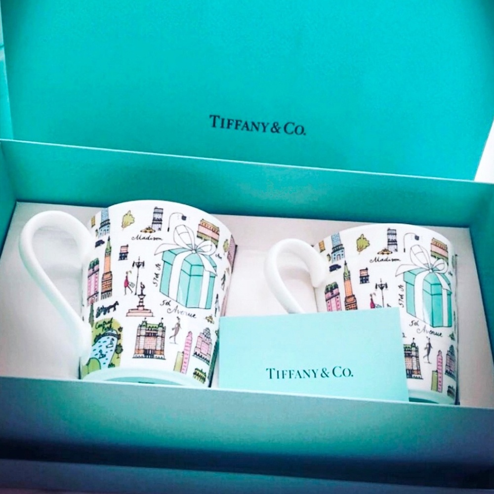 TIFFANY & Co. BONE CHINA 5TH AVENUE CUPS